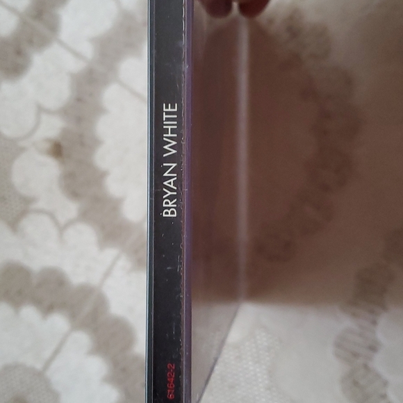 CD-Asylum Records-Bryan White. Producers BillyJo Walker, Jr. & Kyle Lehning-1994 - Picture 3 of 11